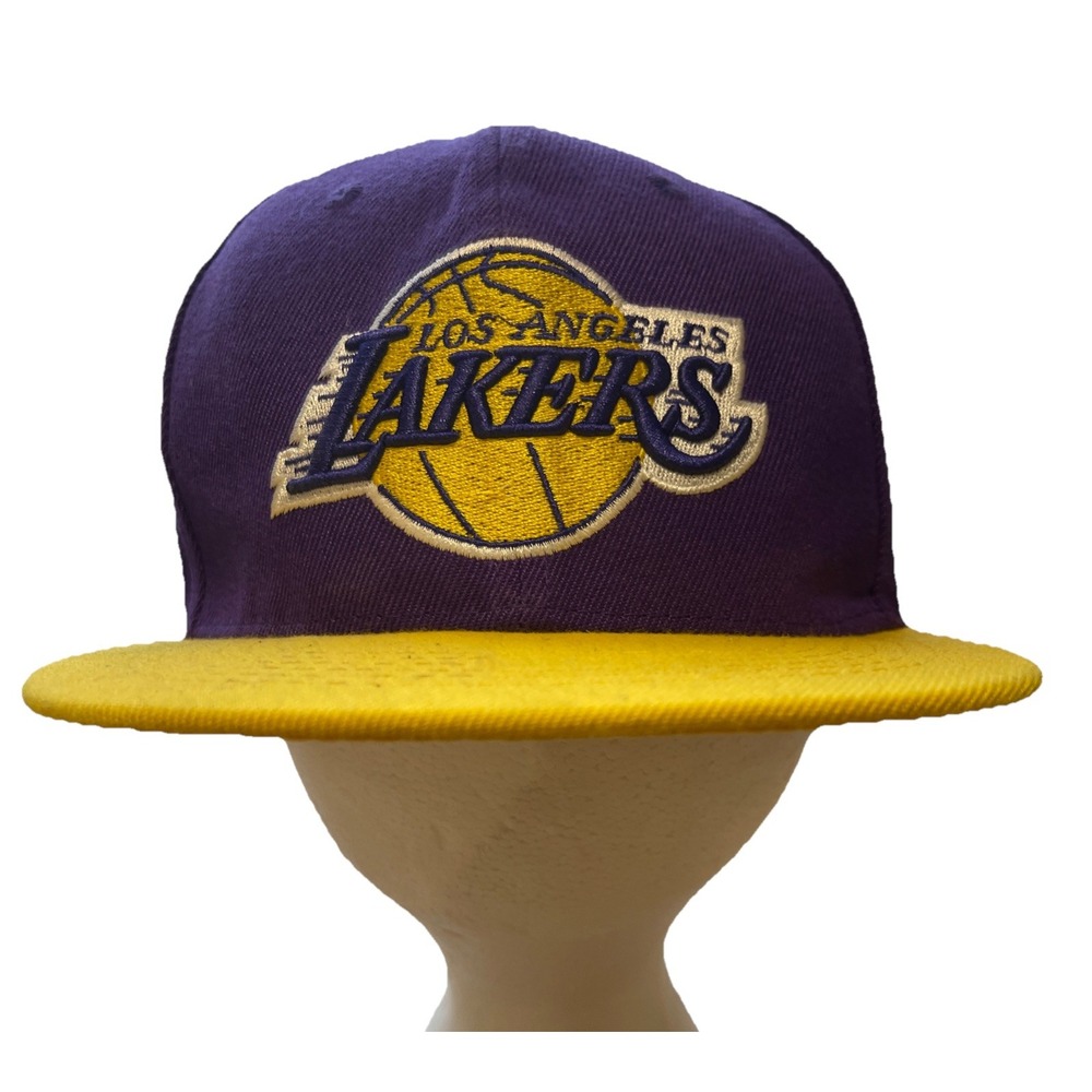 Los Angeles Lakers Basketball Snapback Hat